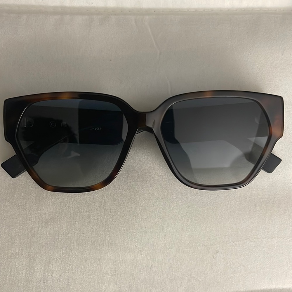DIOR - Women's Sunglasses, CD001287